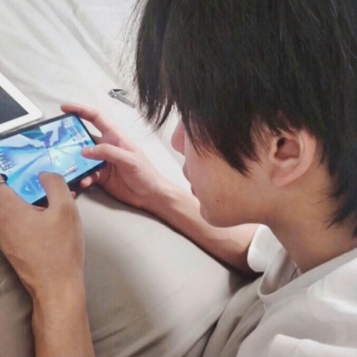 炫酷又很小清新的男生微信头像 无需付出的岁月都不是