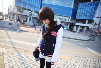 �ɰ�Ů��QQ�ռ�ͼƬ�ز�