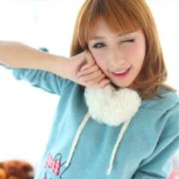 �ڸ��˱���ȴ��¶�˸���_����������Ů��QQͷ��