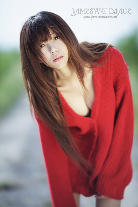 ���Ů��QQ�ռ�ͼƬ�ز�