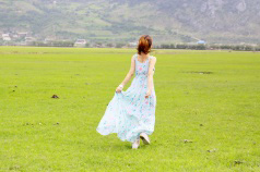 �⾳�˸еķ�����Ů��QQ�ռ�ͼƬ�ز�