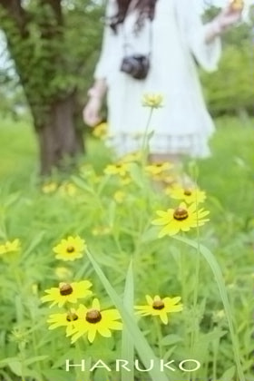 QQ�ռ�Ů���ز�ͼ