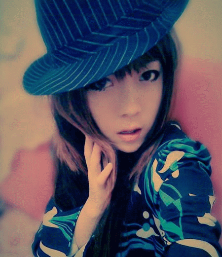 QQ�ռ�С���ز�