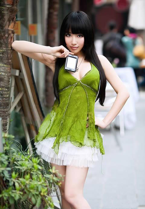 ����������ڸǲ�����α_�����ķ������Ը�Ů��QQ�ռ�ͼƬ