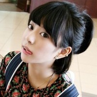 ����Ů��QQͷ���ز�_���ڻ������ޱߵ��´���