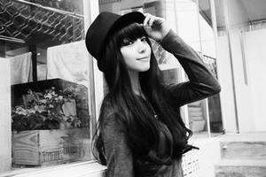 �Һͼ�įԽ��Խ��Ϥ_������Եĺ��Ů��QQ�ռ�ͼƬ�ز�