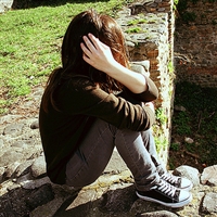 ˭Ҫ�����ҵ���_����ִ�ŵ�����Ů��QQͷ��