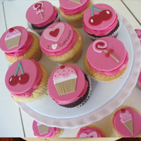 �ɰ��ռ䵰��ͼƬ_Ư���ĵ������۵�����