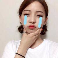 qq����ǩ��Ů����ק���������� ����һ�Ŵ�����˯����������