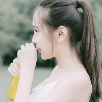 ����Ů��΢���ǳ�Ψ��С���µ��� �ƻ��λ��������ﻰ