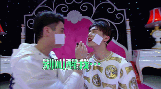 006mw8vCgw1f2o4c5f0tcg30hj09s7wh.gif