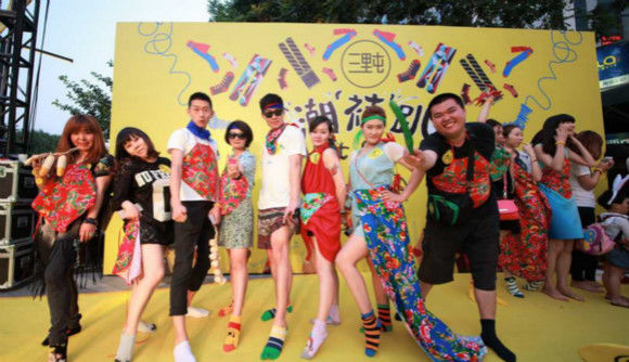 liAK416VC6E_meitu_3