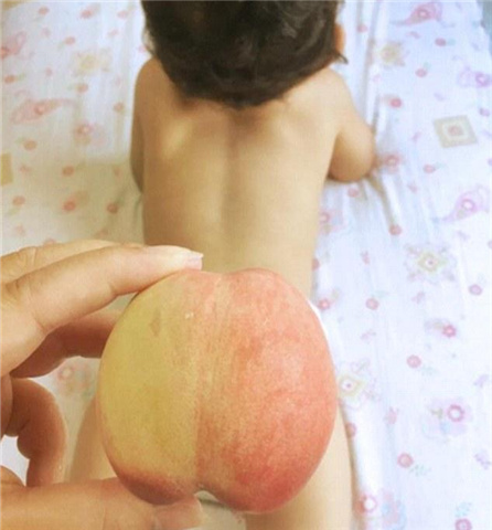 日本妈咪晒萌宝照片走红网络4P