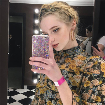 ���°�2018Ů����ק�����ֻ���ͷ�� ���Ѳ���˵��������ô����