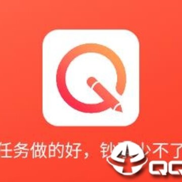 Q����