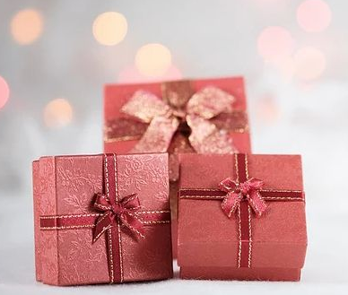 圣诞节收到礼物的惊喜说说 2021圣诞节收到礼物的开心句子