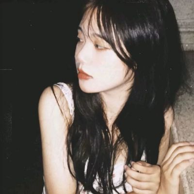 干净女生头像真人小清新很清纯 一个人若能令你安心定能给你温柔