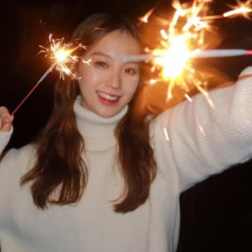 玩仙女棒的朋友圈短句 手拿仙女棒的唯美句子 玩仙女棒的朋友圈短句 手拿仙女棒的唯美句子