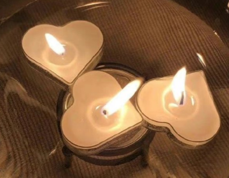 ����һ���ĺ����ں�����ǩ�� �����õ��ں�ǩ��