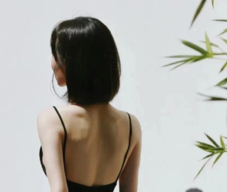 ���º�쪵�ǩ�������� �����˵ĺ�ק��ǩ���ϼ�