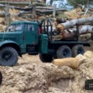 ���ԽҰ��ģ����(Mud Truck Driving Offline)