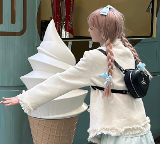 ���޵�������һ���ӵ��ں�ǩ�� һ�㶼�������Һܸ��ŵ��ں�ǩ��