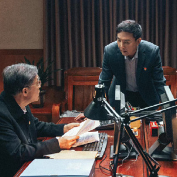 ���Ӿ��쭾����������ĵ�̨�� ����еİ���̨�ʺϼ�