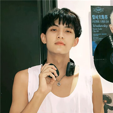 006faMndly1hcfjyvo9d0j31o01o0gyd.jpg