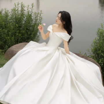 ��һ�δ���ɴ���İ� ������һ�𴩻�ɴ���İ�
