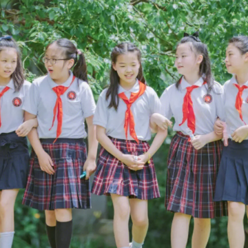 孩子小学毕业家长朋友圈文案 家长朋友圈晒小学毕业照片说说 孩子小学毕业家长朋友圈文案 家长朋友圈晒小学毕业照片说说