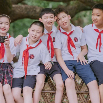 孩子小学毕业家长朋友圈文案 家长朋友圈晒小学毕业照片说说 孩子小学毕业家长朋友圈文案 家长朋友圈晒小学毕业照片说说