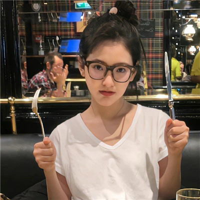 �����ֺܴ���Ůͷ���°� ����ͷ�����һ�컻һ��Ŷ