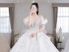 ��һ�δ���ɴ���İ� ������һ�𴩻�ɴ���İ�
