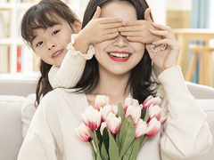 2023母亲节收到花的心情说说 母亲节收到孩子送的鲜花短句