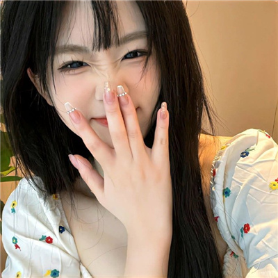̩��������Χ��Ůͷ���� �����Χ��Ůͷ����