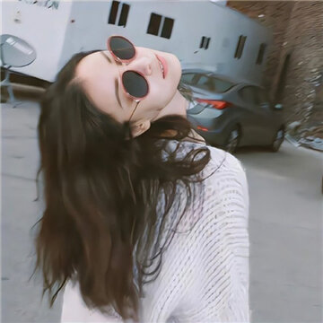 �������ɸ�Ů��ͷ�� �Ȱ����ޱ߼��������зִ�