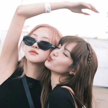 ���������Ը���ǩ�� ���ۺ������и������ǩ��