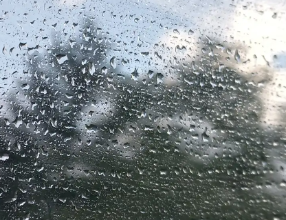 下班下雨被淋湿一身的说说 下班被雨淋湿很狼狈的句子 下班下雨被淋湿一身的说说 下班被雨淋湿很狼狈的句子