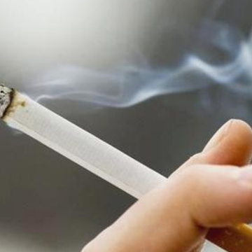 第一次学抽烟的心情说说 一个人孤独抽烟的说说 第一次学抽烟的心情说说 一个人孤独抽烟的说说