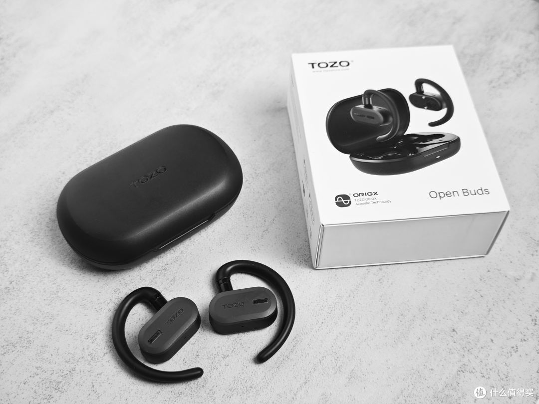 TOZO蓝牙耳机音质通话实测 佩戴效果图