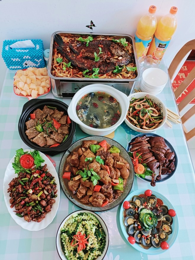 家乐小助手教你轻松搞定家常菜秘诀 厨房做饭场景