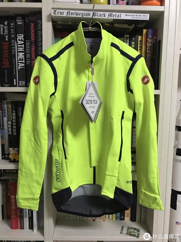 WHEELTOP(轮峰骑行)骑行服和骑行裤细节 坐垫透气面料特写