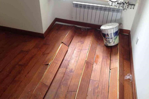 Floor is falling(�ذ��������) ľ�ذ��ѹƽ�޸�����ͼ