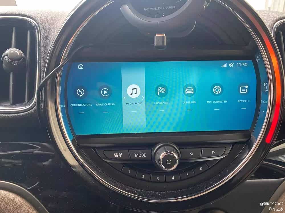 宝马MINI app车辆状态检测与行程记录页面