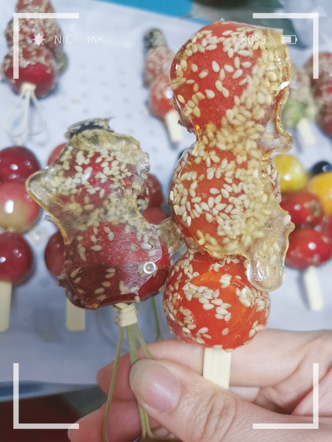 糖葫芦家常做法零失败教程全过程展示,从洗山楂熬糖到裹糖串成品