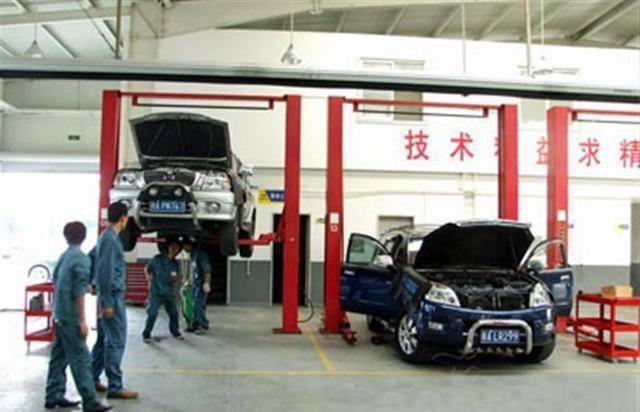 城市老司机市区跟车省油技巧实测