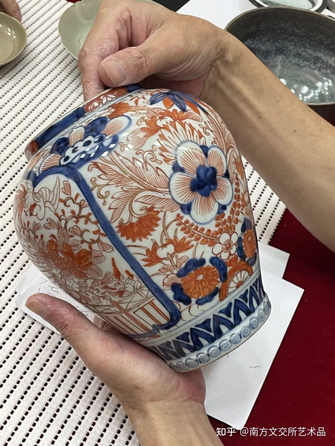 全民鉴宝免费鉴定藏品拍照技巧 自然光下拍摄瓷器底足细节