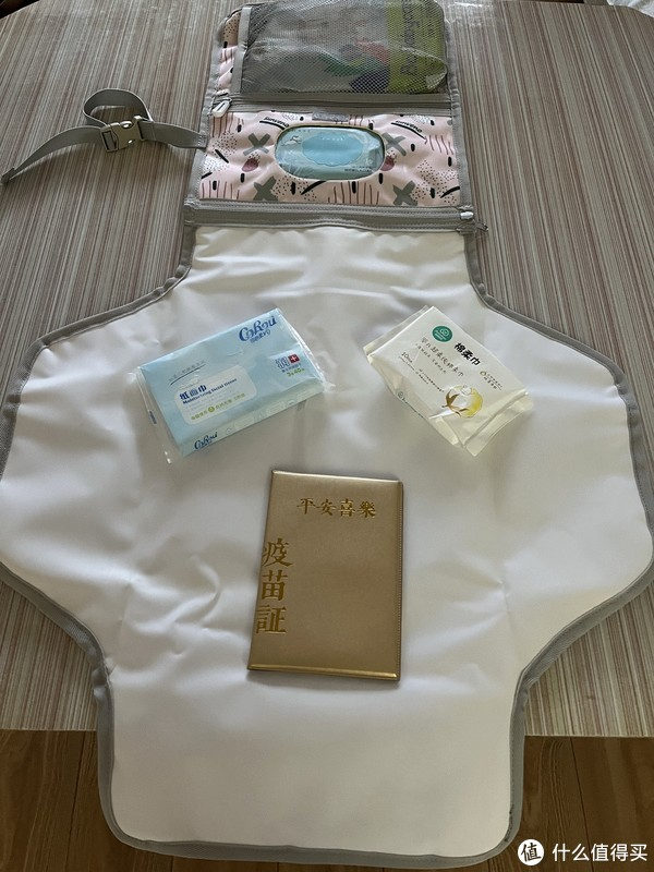 儿童疫苗记录本 带提手便携款外出携带实拍