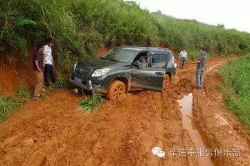 越野驾驶泥车(Offroad Mud Truck) 泥地陷车脱困救援实拍图