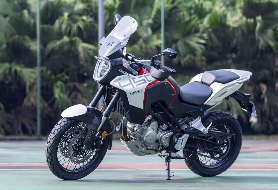 ����Ħ��KPT500������ԽҰ���г���